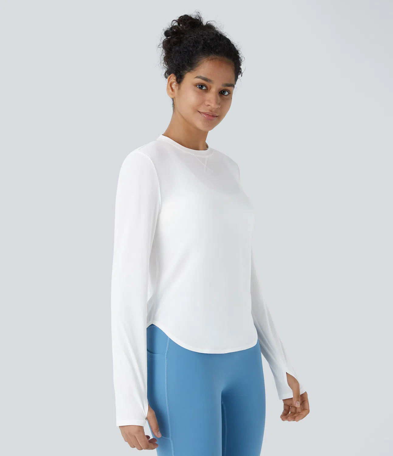 Round Neck Thumb Hole Curved Hem Hiking Sports Top - PURE-YOGA